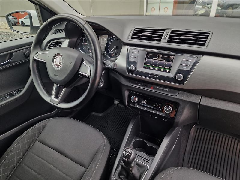 Škoda Fabia 1.0TSI Style,původ ČR,1.Maj. - fotka 39 z 50
