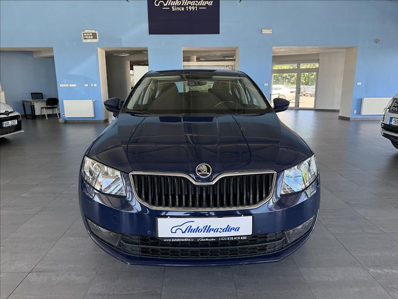 Škoda Octavia 1,4   TSI 110kW,SERVISKA,ČR - fotka 2 z 28