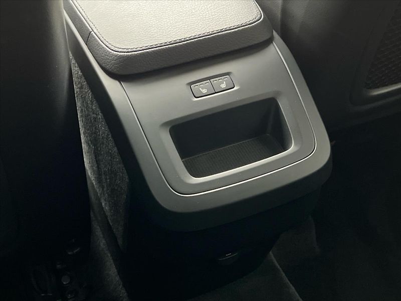 Volvo XC90 2,0 173 kW AWD 8A/T INSCRIPTIO - fotka 21 z 32