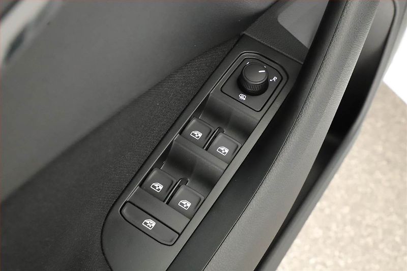 Škoda Kamiq (2026) Selection 1.0 TSI - fotka 12 z 15