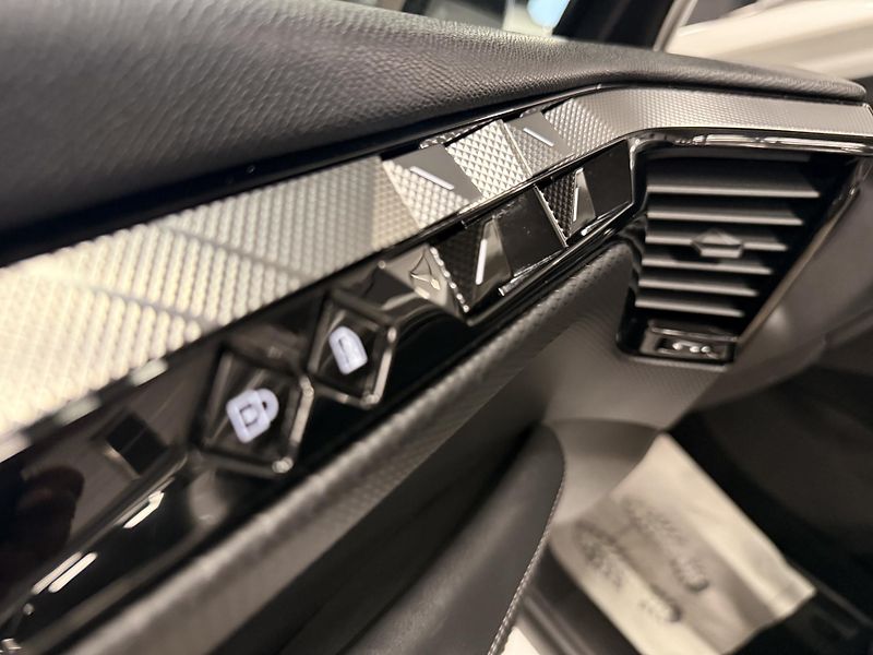 DS Automobiles DS4 (2023) 1.2 PURETECH,ČR,ZÁRUKA - fotka 42 z 72