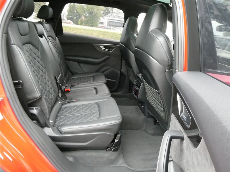 Audi SQ7 4,0 TDi V8 320kWwebasto,matrix - fotka 34 z 50