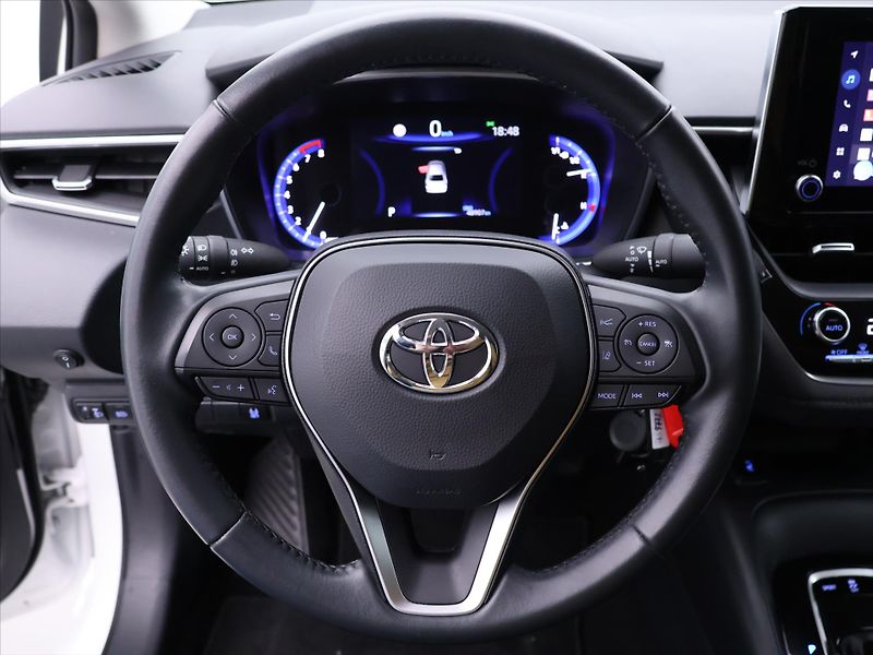 Toyota Corolla 1,5 VTi Aut. Comfort DPH CZ - fotka 17 z 29