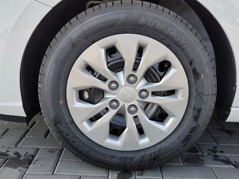 Hyundai i30 (2026) 1,0 T-GDI 85kW MT COMFORT  - fotka 27 z 27