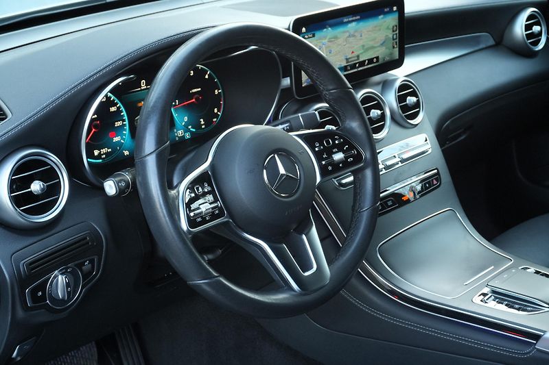 Mercedes-Benz GLC 220d, Vzduch, Ventilace,Záruka - fotka 13 z 41