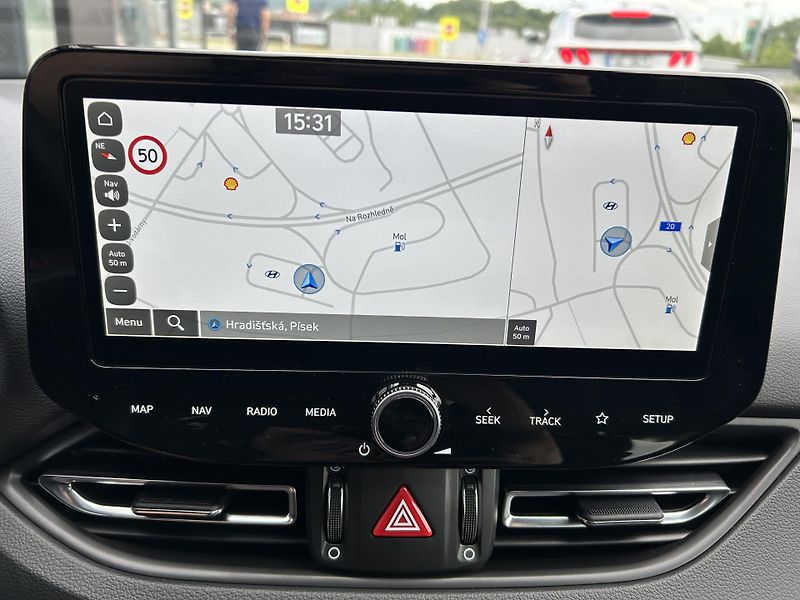 Hyundai i30 WG 26 1,6 T-GDI DCT N LINE - fotka 21 z 29