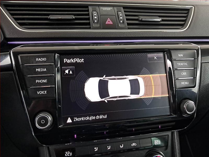 Škoda Superb (2016) Laurin&Klement 2.0 TDI - fotka 20 z 24