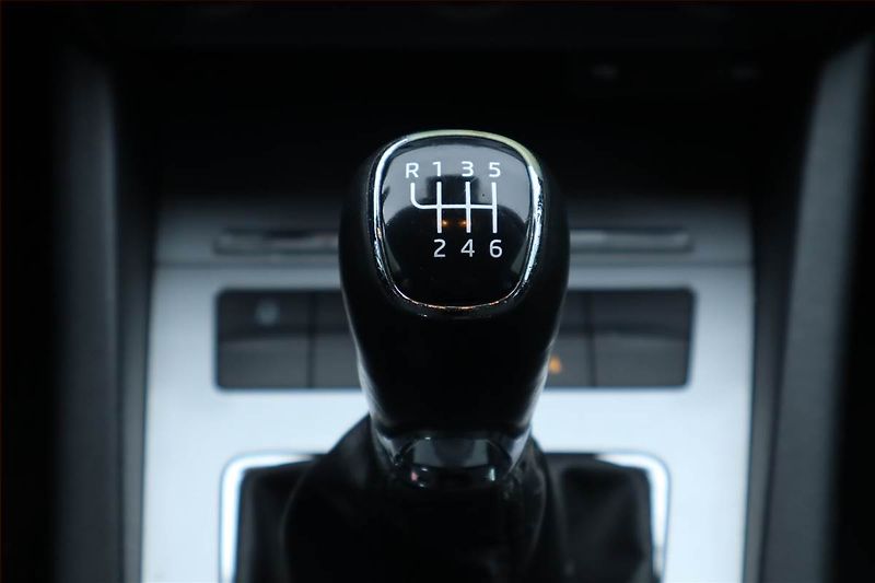 Škoda Octavia (2013) 1.2 TSI, Serv.kniha, Tempomat - fotka 22 z 24