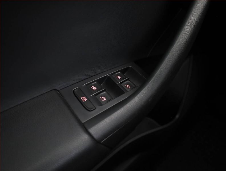 Seat Toledo (2015) 1.2 TSI, Serv.kniha, Navi - fotka 16 z 18