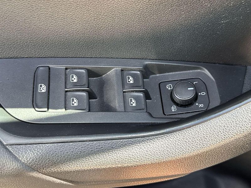Škoda Karoq (2020) 2.0 TDI Ambition - fotka 12 z 31