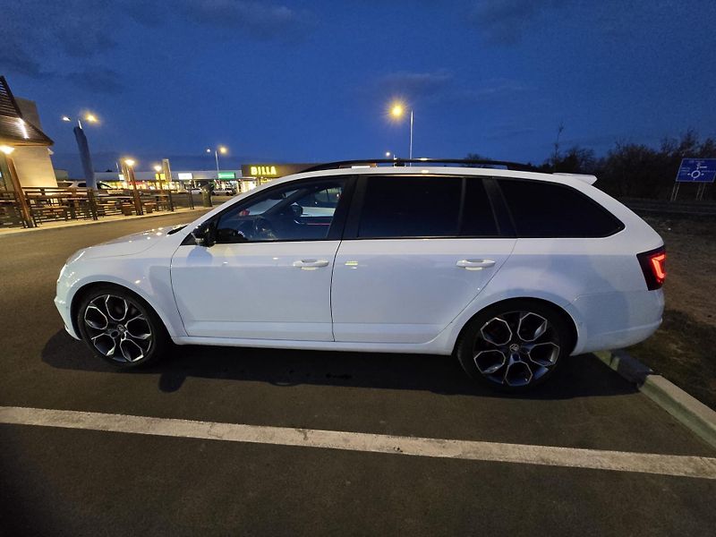 Škoda Octavia (2018) Škoda octavia 3 VRS combi - fotka 2 z 16