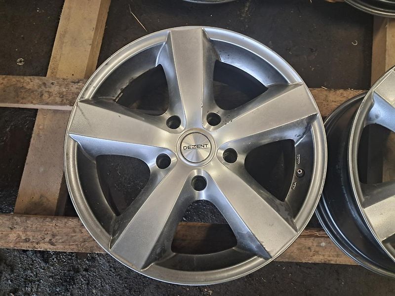 Kia Sorento alu kola 8Jx18 5x139 - fotka 3 z 7