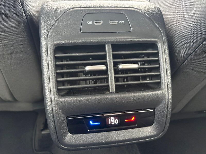 Škoda Superb (2024) 1.5 TSI 110kW DSG Selection - fotka 28 z 35