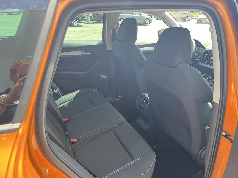 Škoda Karoq (2024) 1. majitel, Koupeno nové v ČR - fotka 28 z 29