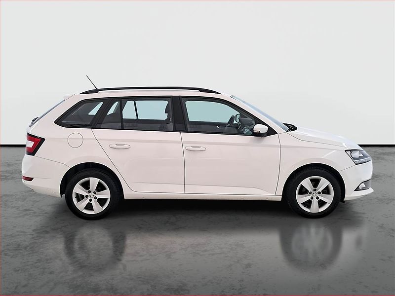 Škoda Fabia (2018) Ambition 1.0 TSI, Serv.kniha - fotka 6 z 18