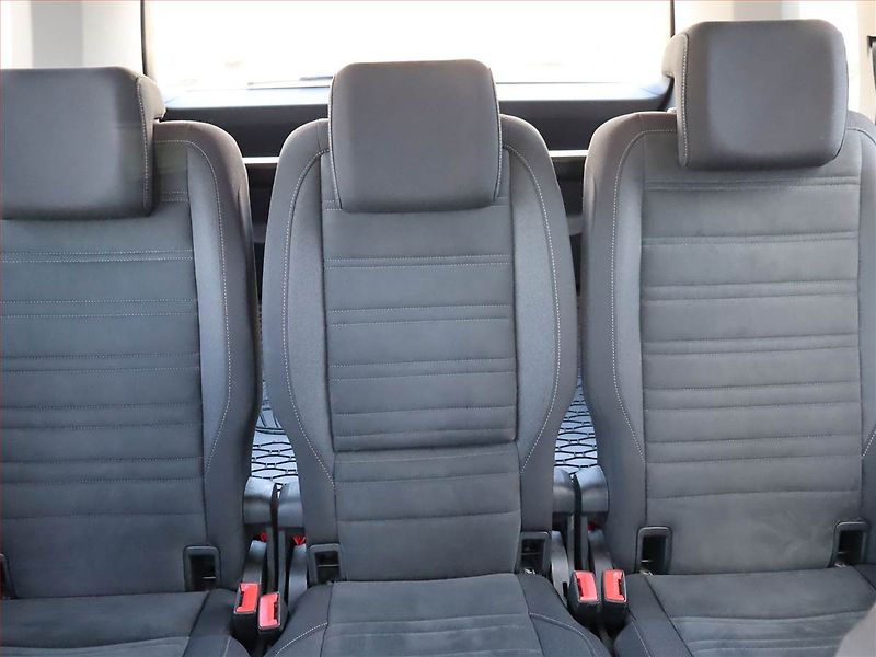 Volkswagen Touran (2018) 1.6 TDI, Automat, Serv.kniha - fotka 10 z 22