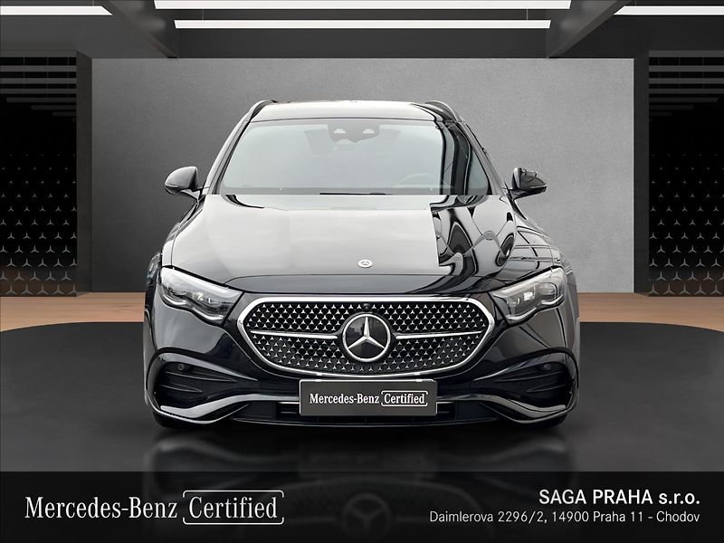 Mercedes-Benz Třídy E 300 de 4MATIC kombi s hybridní - fotka 8 z 22