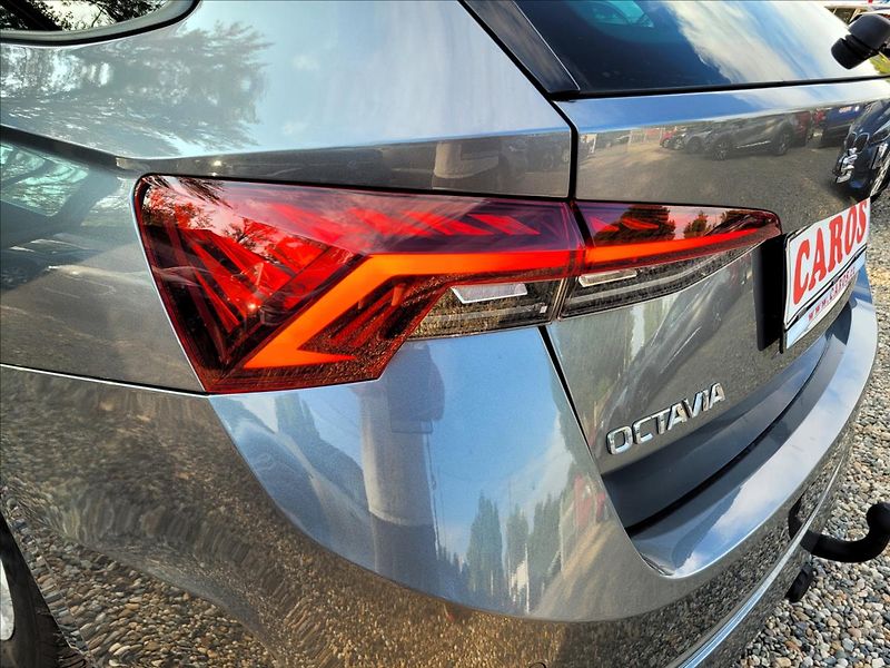 Škoda Octavia 1,0 TSI,NAVI,LED,VIRTUAL,KEYLE - fotka 45 z 50