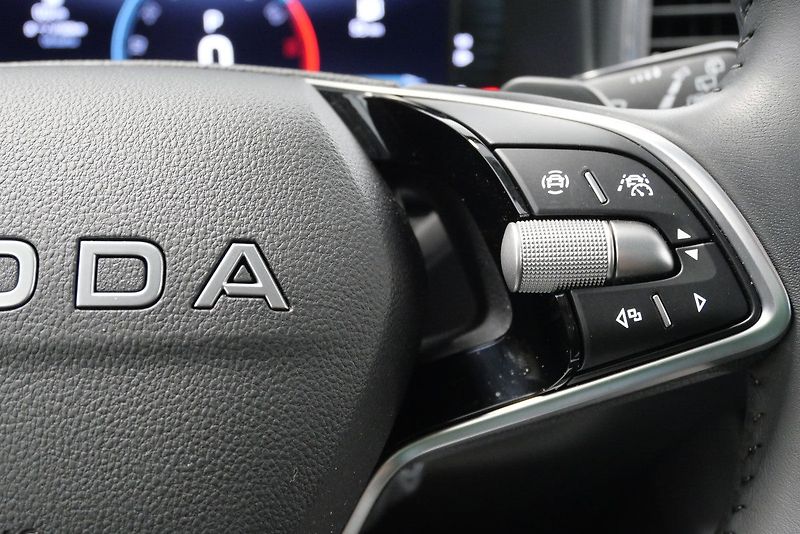 Škoda Karoq - fotka 16 z 25