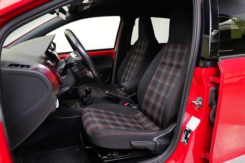 Volkswagen up! - fotka 11 z 24