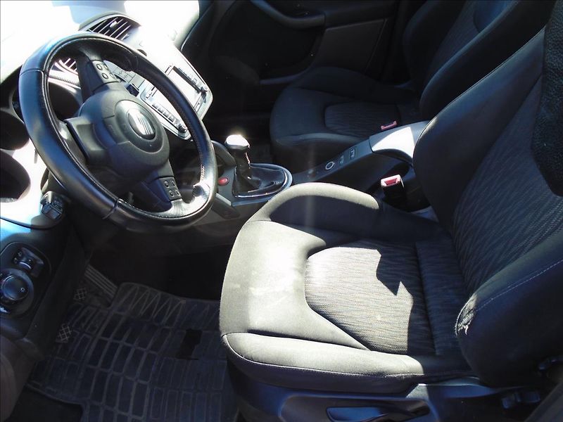 Seat Altea 2,0   4X4 - fotka 10 z 21