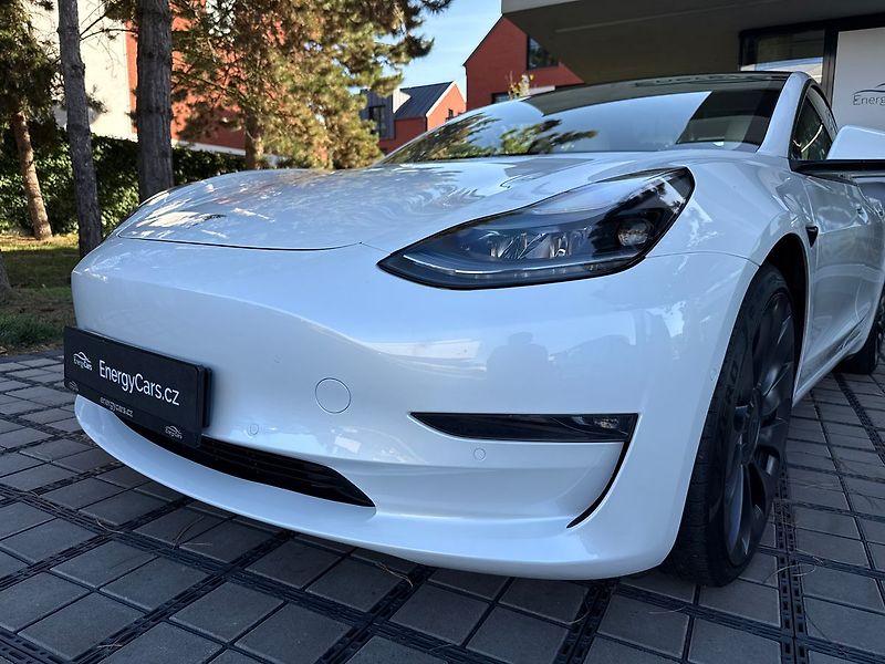 Tesla Model 3 Performance - fotka 5 z 39