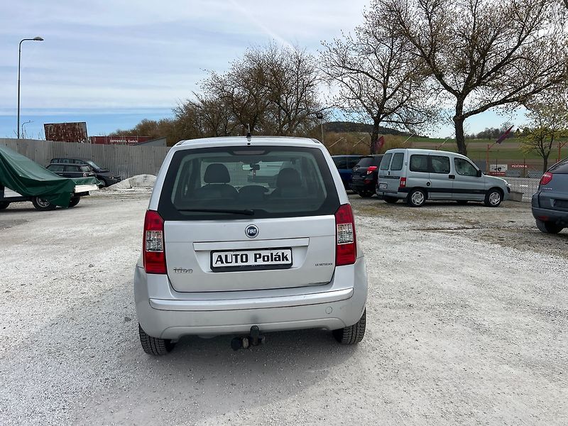 Fiat Idea 1.4 16V - fotka 8 z 15