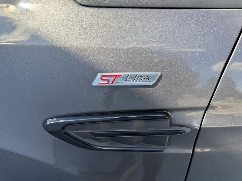 Ford Kuga (2017) 1.5 EcoBoost ST line 110kW - fotka 39 z 40