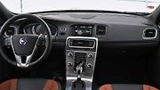 Volvo S60 Cross Country.