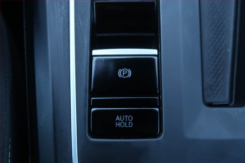 Volkswagen Golf (2022) Life 2.0 TDI, Automat - fotka 24 z 25
