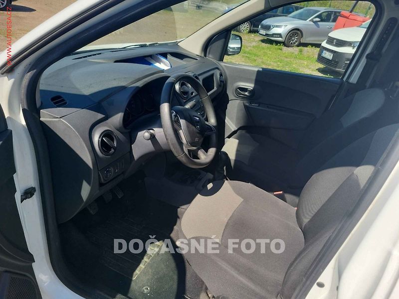 Dacia Dokker (2019) 1.5dCi, 2.maj,ČR, AC, 66kW - fotka 6 z 8