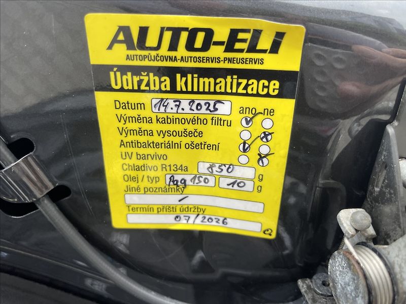 BMW Řada 5 3,0 GT 190kw 530d M-Paket Pano - fotka 27 z 37