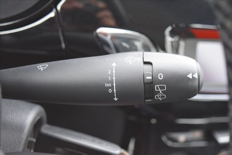 Citroën C3 1,1 i 44KW PO SERVISE NOVÁ STK - fotka 28 z 40