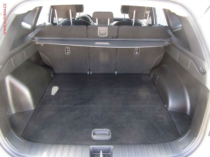Hyundai Tucson (2022) 1.6 T-GDi, 1.maj,ČR, servis - fotka 7 z 20