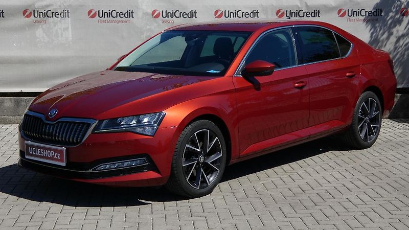 Škoda Superb 2,0 TDI DSG Style - fotografie inzerátu