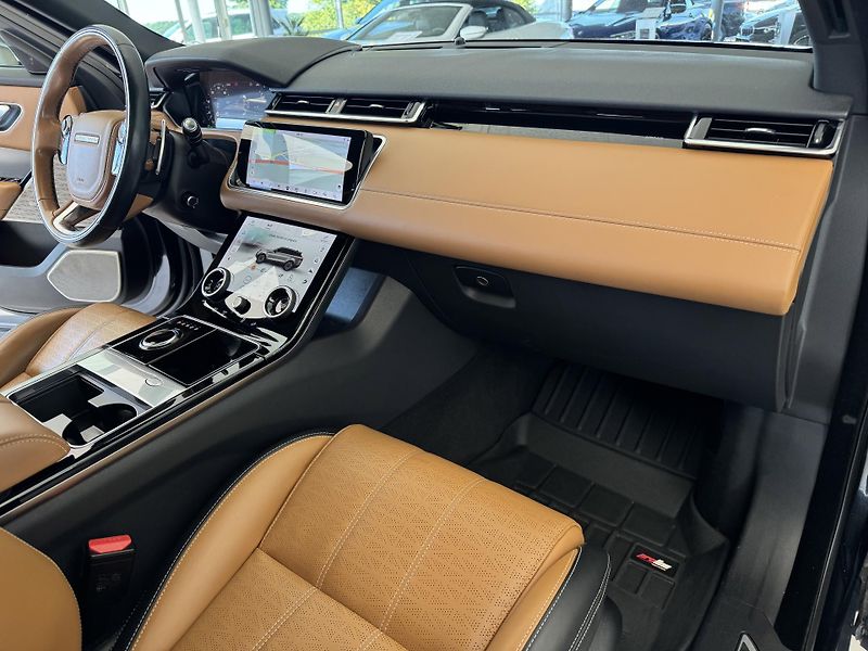 Land Rover Range Rover Velar D300 HSE R-Dynamic*HUD*Vzduch - fotka 11 z 45