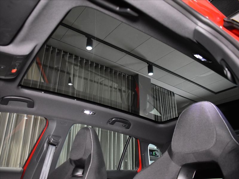 Škoda Scala 1,5 TSI Monte Carlo Tažné - fotka 16 z 28