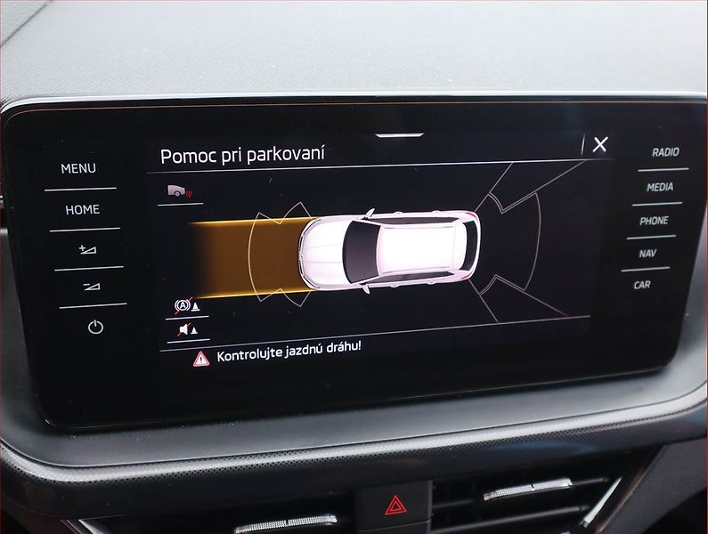 Škoda Kamiq (2020) Style Plus 1.0 TSI, Automat - fotka 22 z 22
