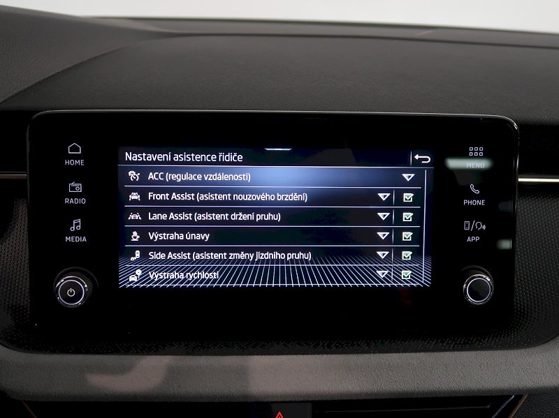 Škoda Scala (2025) TOP SELECTION 1.0TSI 85KW DSG - fotka 23 z 37