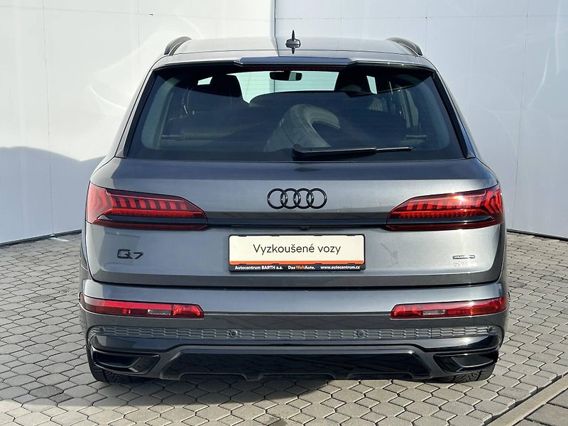Audi Q7 50 Sline Quattro 8TT 3,0TDI - fotka 25 z 27