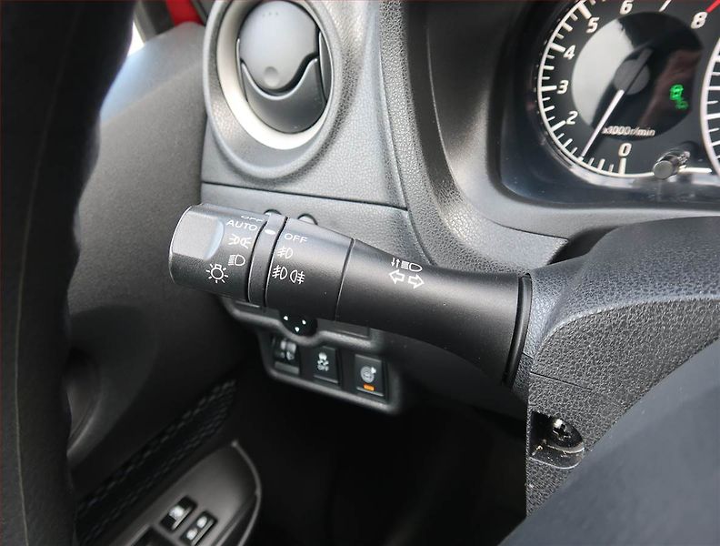 Nissan Note (2014) 1.2, Serv.kniha, Tempomat - fotka 18 z 25
