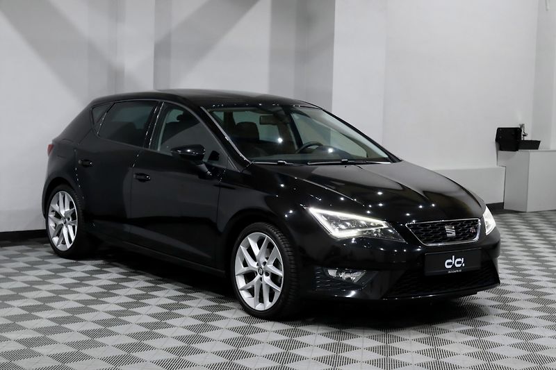 Seat Leon 1.4 TSI 92 kW - fotka 2 z 34