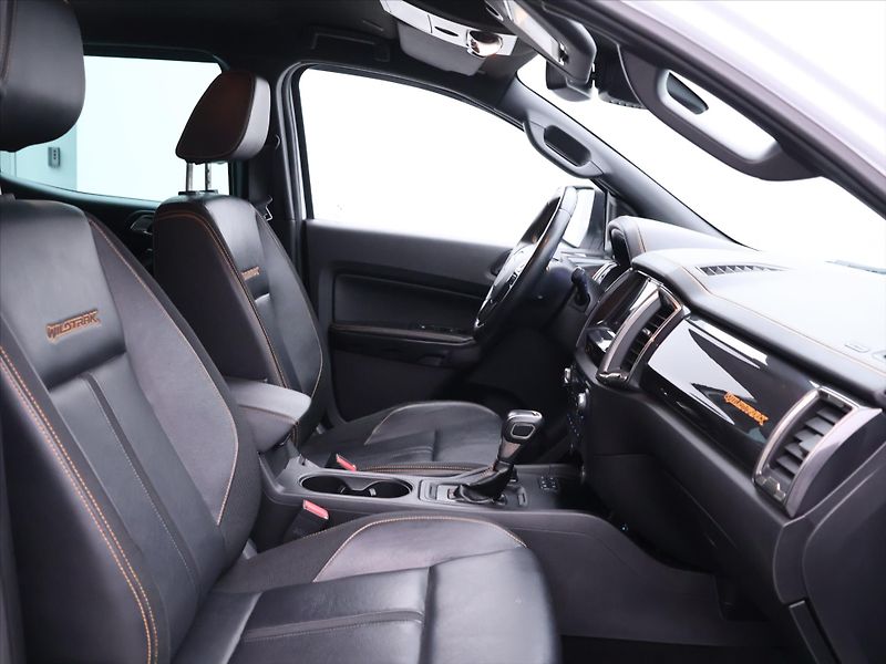 Ford Ranger 2,0 TDCI 156kW Wildtrak CZ DPH - fotka 14 z 38