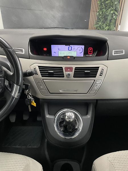 Citroën C4 Picasso 1.8 i LPG DIGIAC TZ  - fotka 22 z 25