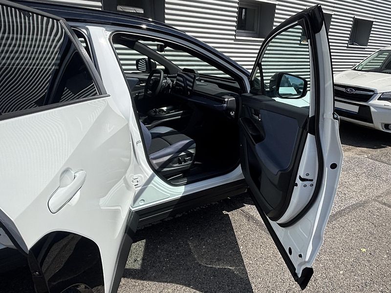 Subaru Solterra (2026) Touring 73 kWh AWD 252 kW - fotka 70 z 74