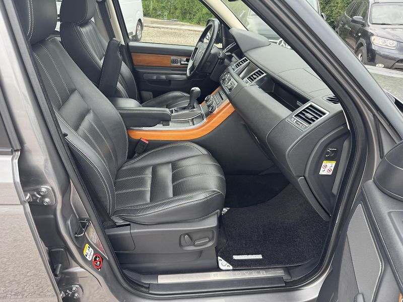 Land Rover Range Rover Sport (2010) 3.0TDV6 HSE - fotka 28 z 38