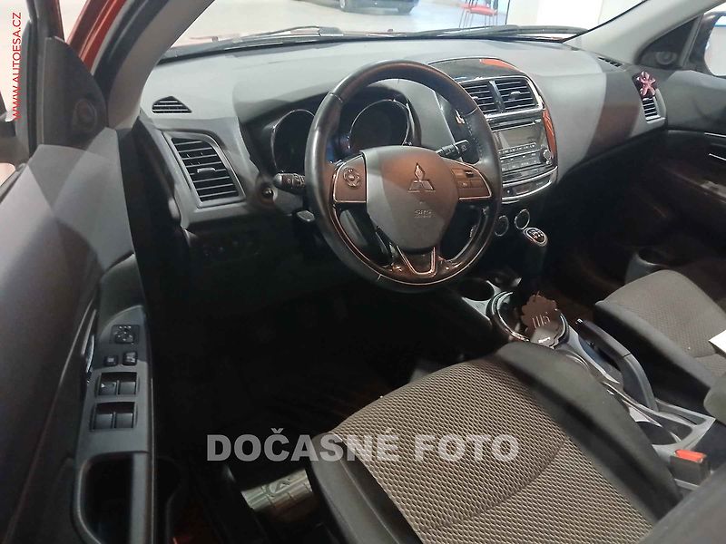 Mitsubishi ASX (2015) 1.6., 1.maj,ČR, AC, temp - fotka 3 z 3