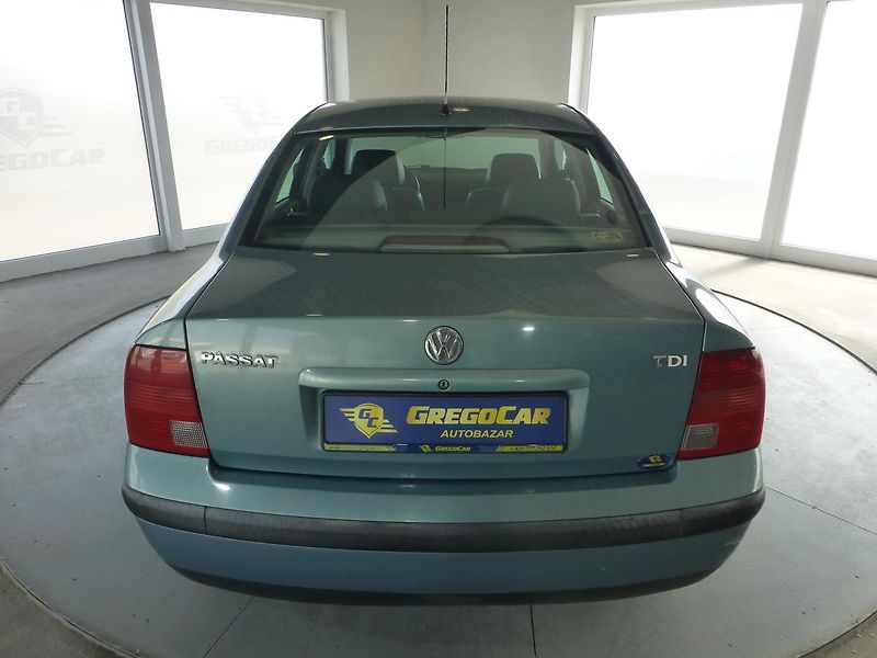 Volkswagen Passat (2000) 1,9TDI*VYHŘ.SEDADLA*ALU*XENONY - fotka 5 z 24