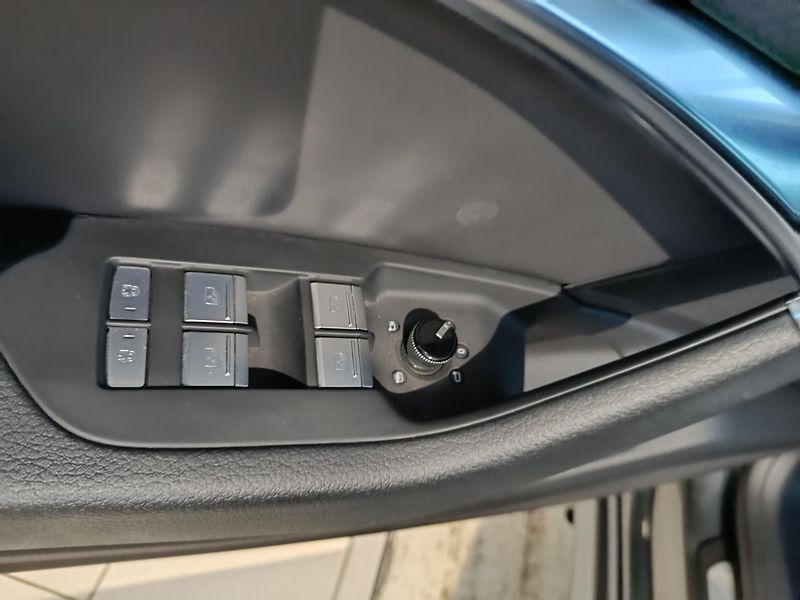 Audi A7 (2023) 3.0TDi 210kW S-line AT - fotka 23 z 27