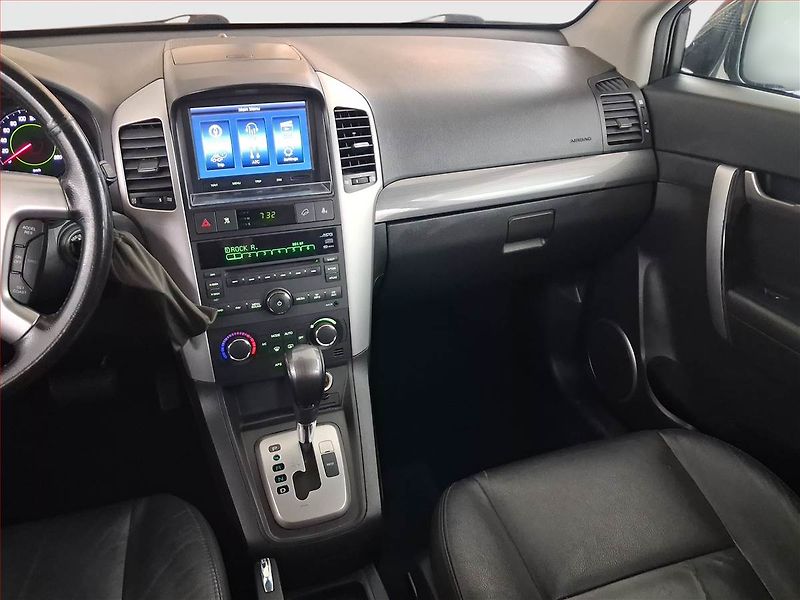 Chevrolet Captiva (2010) 2.0 D, 4X4, Automat, 7 míst - fotka 8 z 19